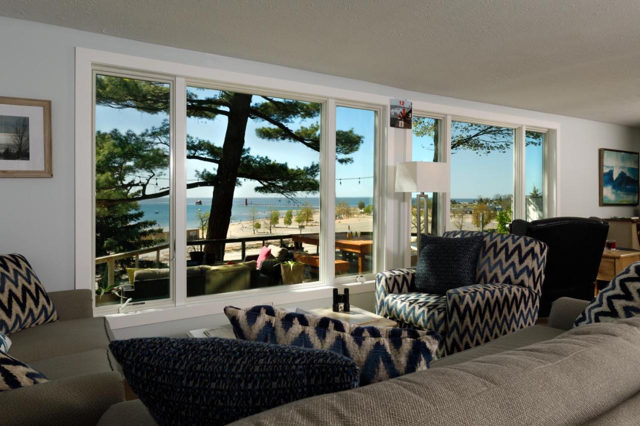 Looking Glass Beachfront Inn Grand Haven Esterno foto